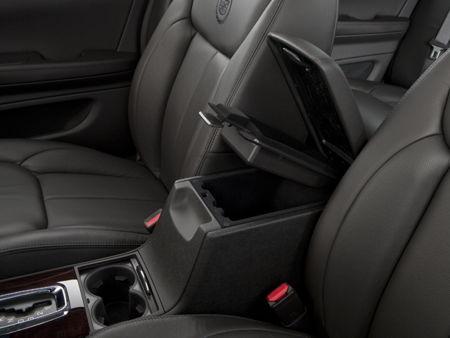 2010 Cadillac DTS w/1SD