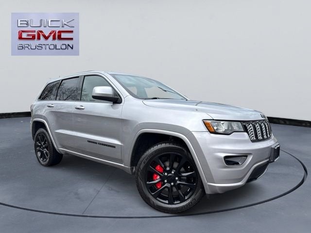 Used 2018 Jeep Grand Cherokee Altitude with VIN 1C4RJFAG7JC121966 for sale in Stonington, CT