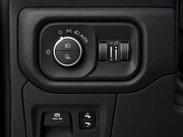 2019 RAM 1500 Big Horn/Lone Star Crew Cab 4x4 5'7" Box
