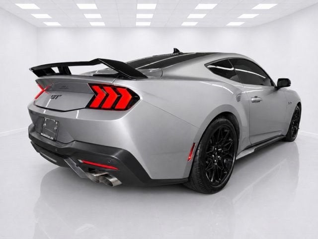 2024 Ford Mustang GT Premium Fastback