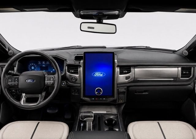 2024 Ford F-150 Lightning Platinum