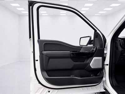 2024 Ford F-150 Lightning Platinum