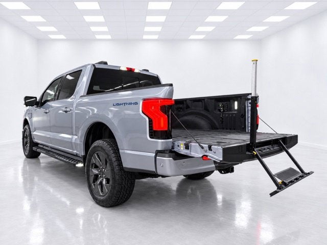 2022 Ford F-150 Lightning LARIAT