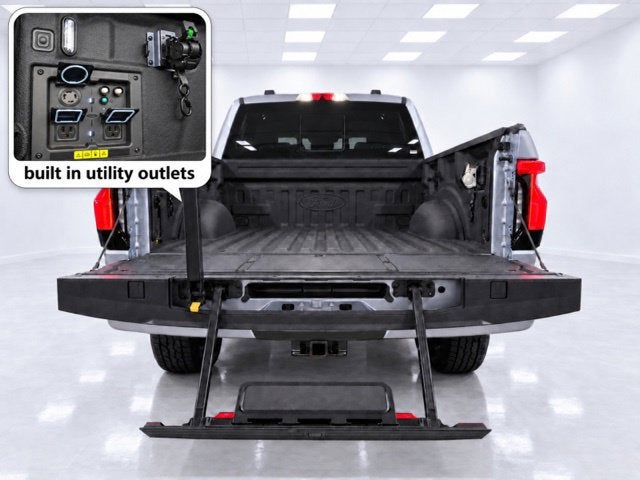 2022 Ford F-150 Lightning LARIAT