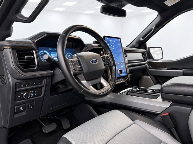 2022 Ford F-150 Lightning LARIAT