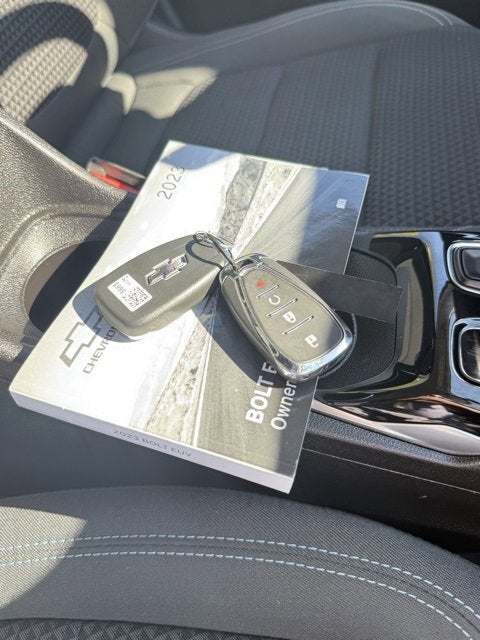 2023 Chevrolet Bolt EUV LT