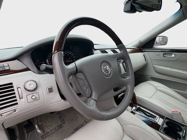 2010 Cadillac DTS w/1SD