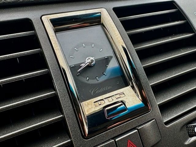 2010 Cadillac DTS w/1SD