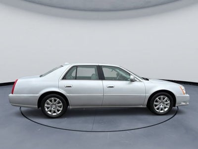 2010 Cadillac DTS w/1SD