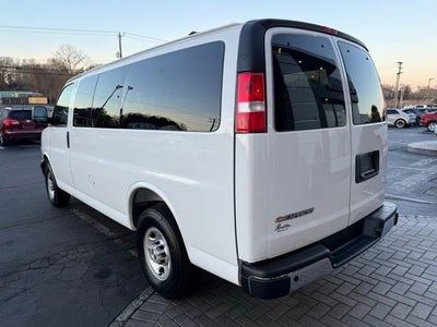 2025 Chevrolet Express Passenger 3500 1LS