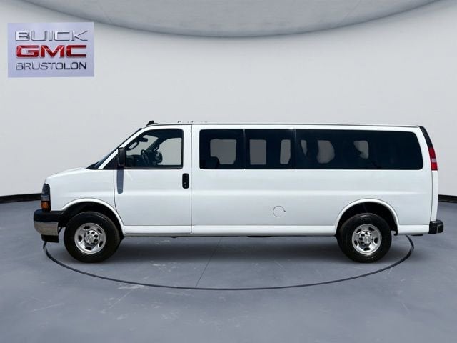 2024 Chevrolet Express 3500 LS Extended's photo