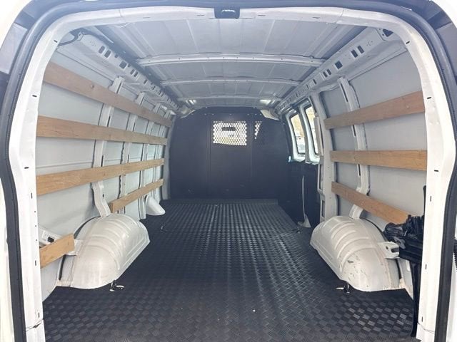 2024 Chevrolet Express Cargo 2500 WT