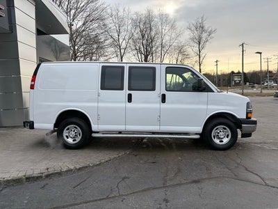 2024 Chevrolet Express Cargo 2500 WT