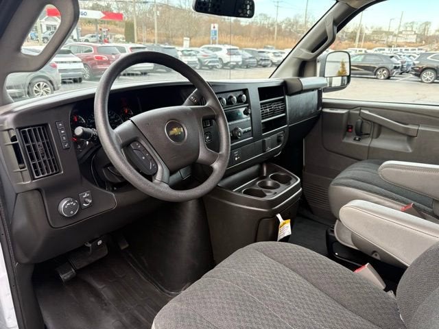 2024 Chevrolet Express Cargo 2500 WT