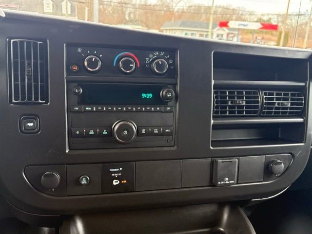 2024 Chevrolet Express Cargo 2500 WT