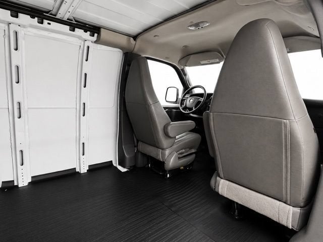 2024 Chevrolet Express Cargo 2500 WT