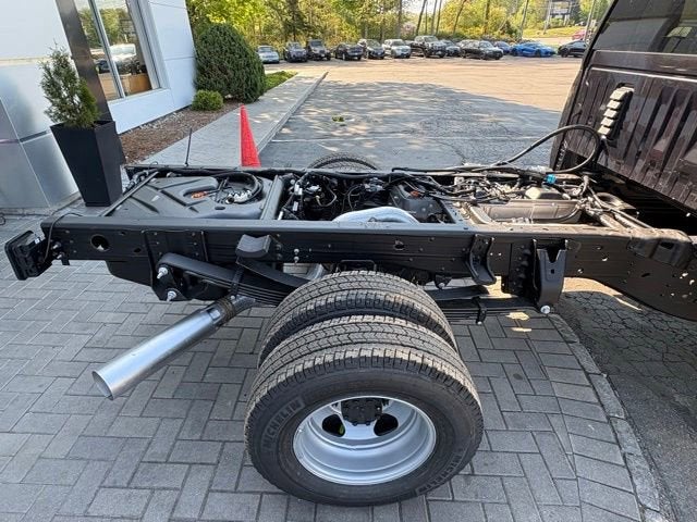 2026 GMC Sierra 3500 HD Chassis Cab SLE