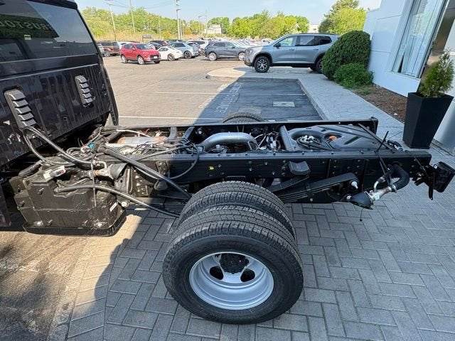 2026 GMC Sierra 3500 HD Chassis Cab SLE