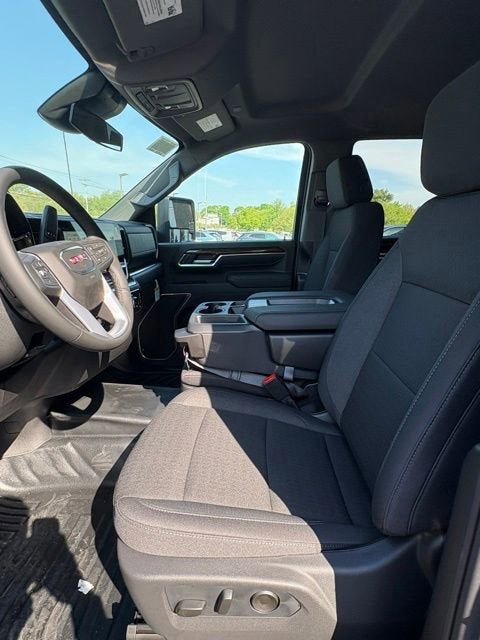 2026 GMC Sierra 3500 HD Chassis Cab SLE