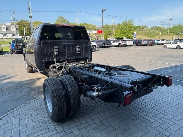 2026 GMC Sierra 3500 HD Chassis Cab SLE