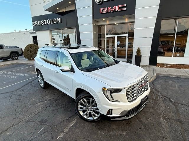 2025 GMC Acadia Denali