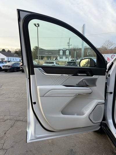 2025 GMC Acadia Denali