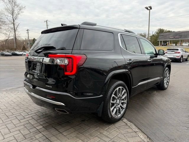 2023 GMC Acadia Denali