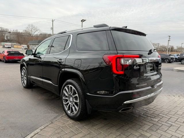2023 GMC Acadia Denali