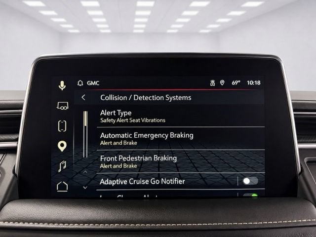 2023 GMC Yukon SLT