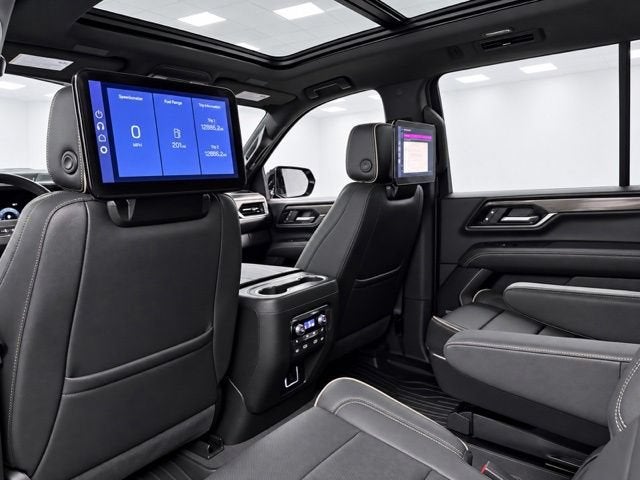 2025 GMC Yukon Elevation