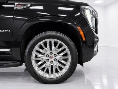 2025 GMC Yukon Elevation