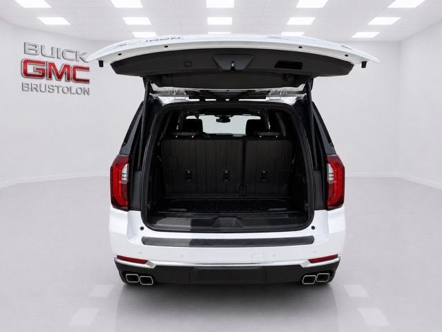 2026 GMC Yukon Denali - Photo 10