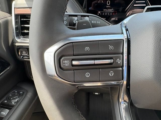 2026 GMC Yukon Denali - Photo 25