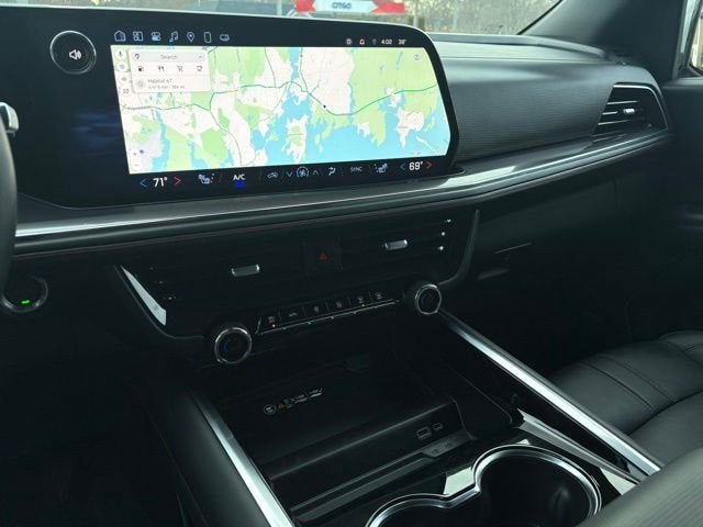 2025 Chevrolet Tahoe RST