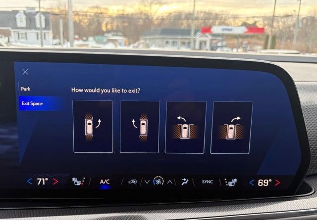 2025 Chevrolet Tahoe RST