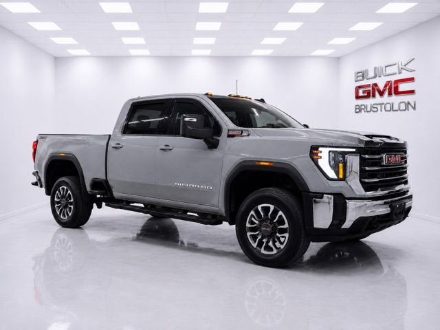 2024 GMC Sierra 4WD Crew Cab Standard Box SLE's photo