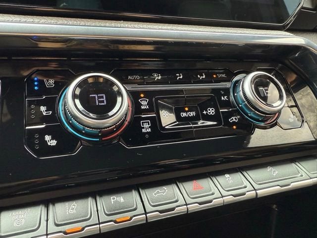 2024 GMC Sierra 3500 HD Denali