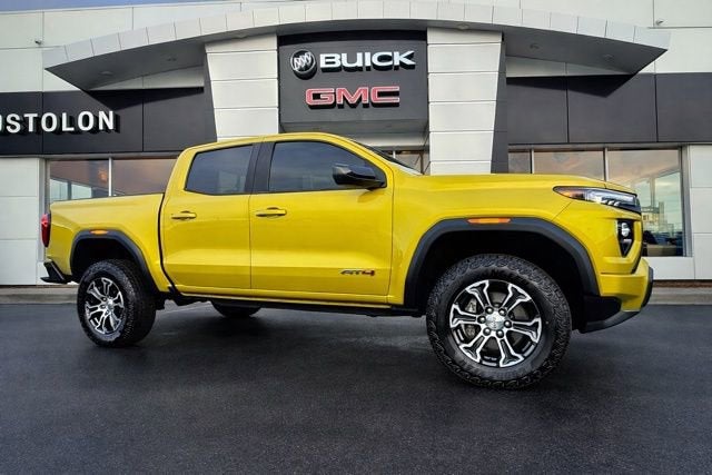 2023 GMC Canyon AT4