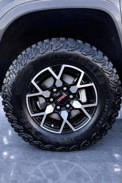 2023 GMC Canyon AT4X