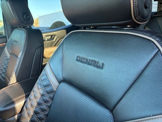 2023 GMC Canyon Denali