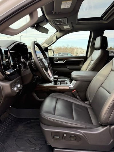 2025 GMC Sierra 1500 Elevation