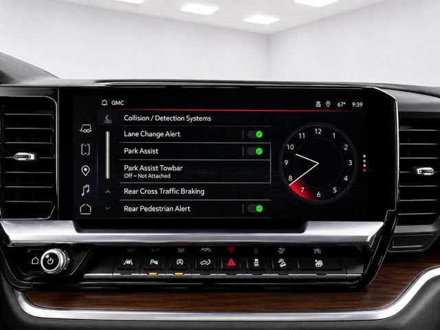 2025 GMC Sierra 1500 Elevation
