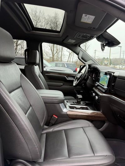 2025 GMC Sierra 1500 Elevation