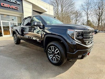 2025 GMC Sierra 1500 AT4