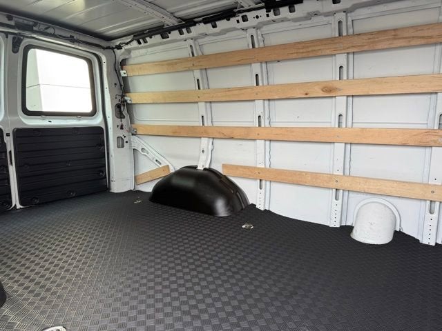 2024 GMC Savana Cargo 2500 Work Van