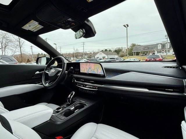 2024 Cadillac XT4 Sport