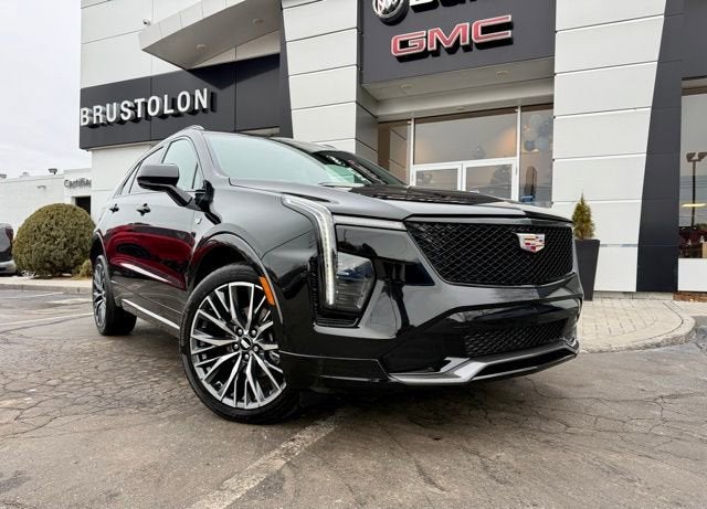 2024 Cadillac XT4 Sport