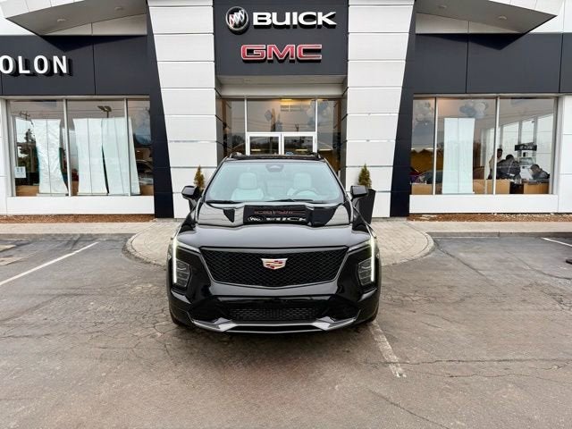 2024 Cadillac XT4 Sport