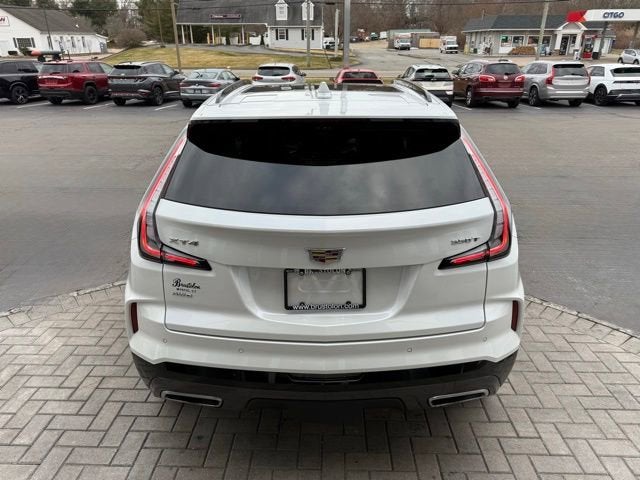 2024 Cadillac XT4 Sport
