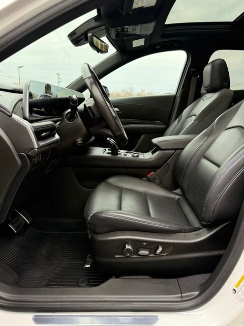 2024 Cadillac XT4 Sport